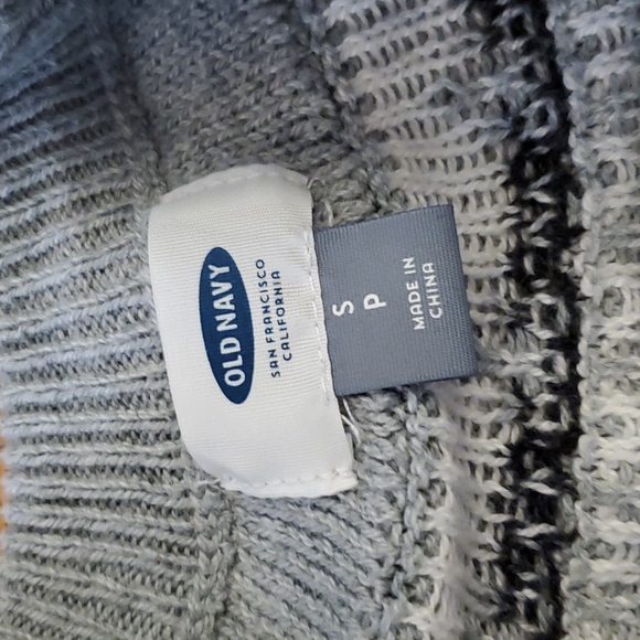 Old Navy fair isle sweater, size small - Picture 2 of 4